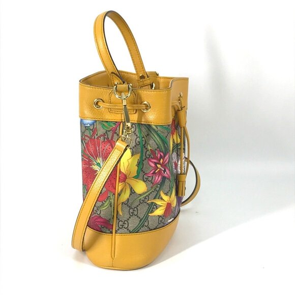 GUCCI Cream Canvas Shoulder Bag - Picture 3 of 16